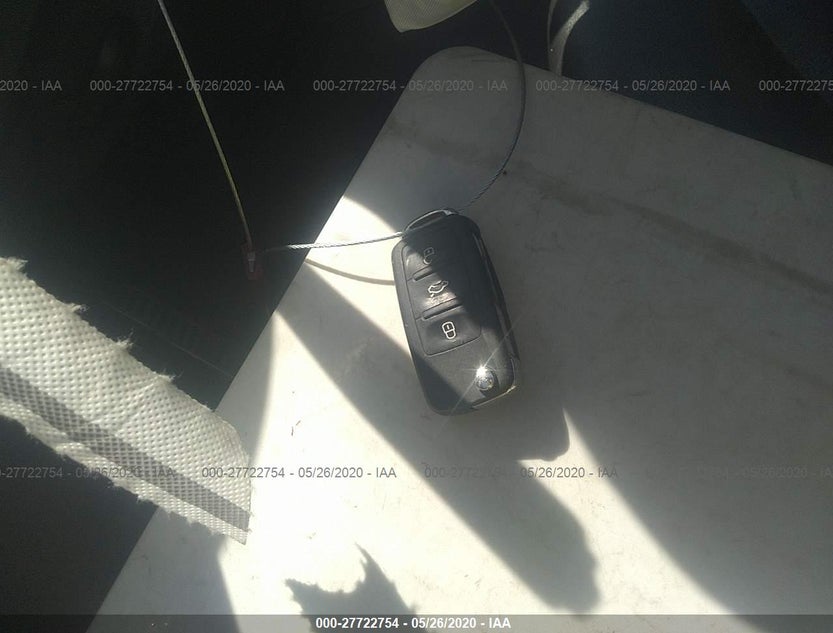 3VW4T7AJ6EM207695