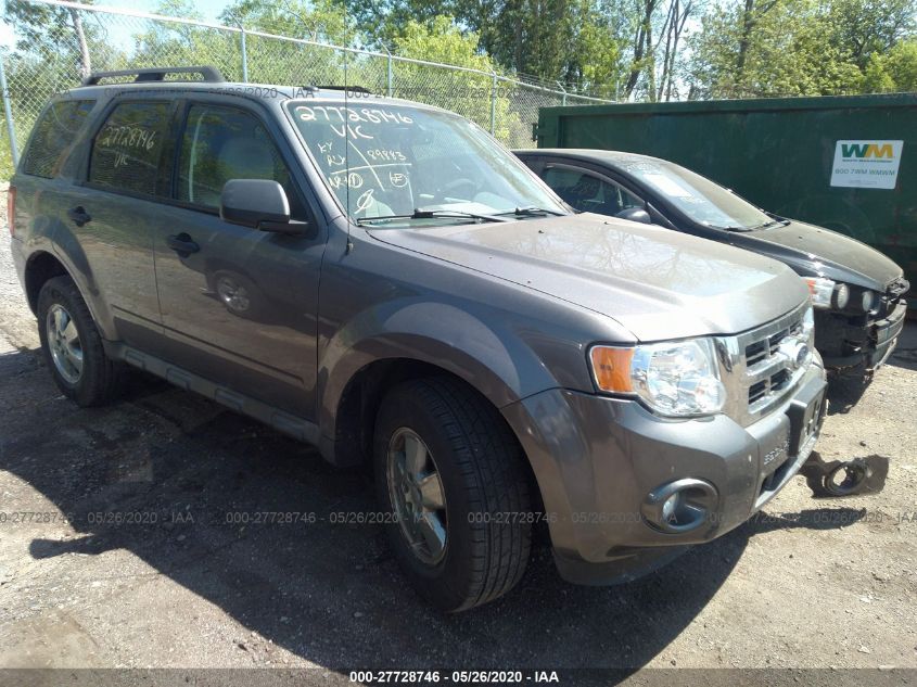 1FMCU0D79AKC16701 2010 Ford Escape Xlt