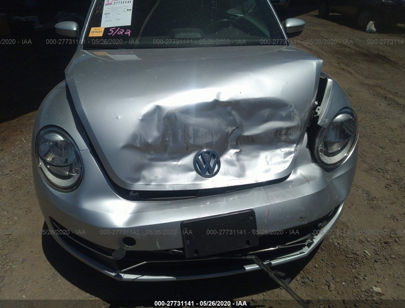 3VW5L7AT5EM821482