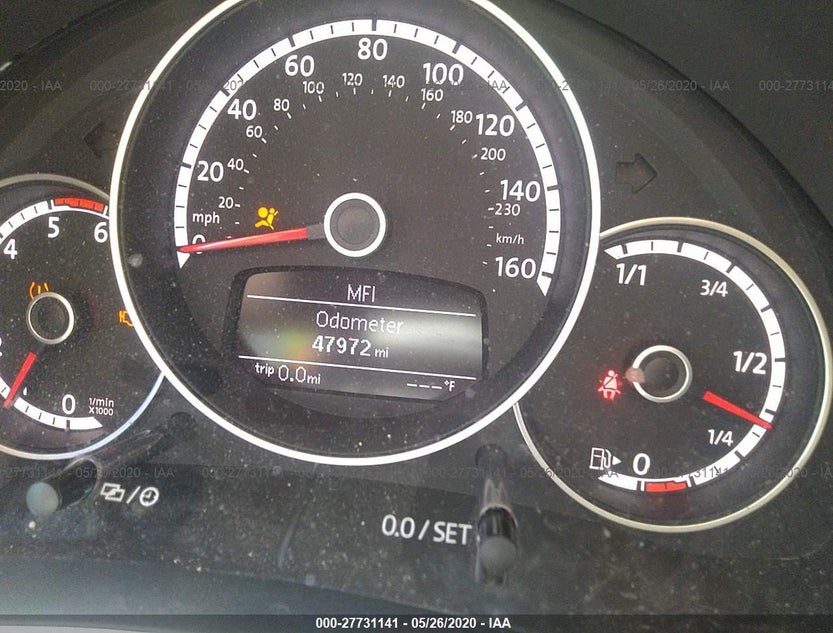 3VW5L7AT5EM821482