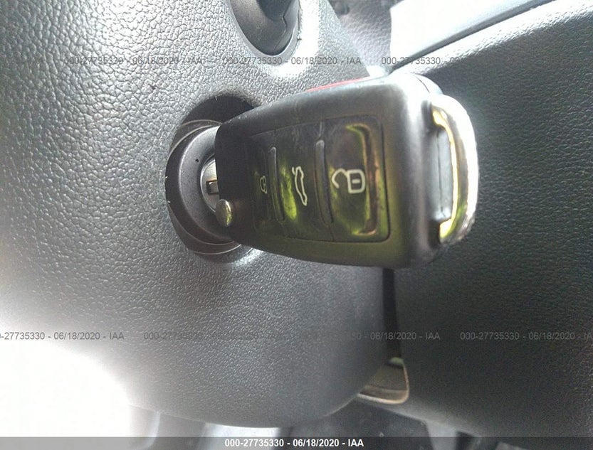 1VWDT7A30HC014658