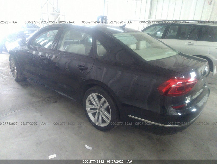 1VWLA7A31KC011437