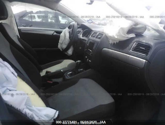 3VW2B7AJ2HM374845