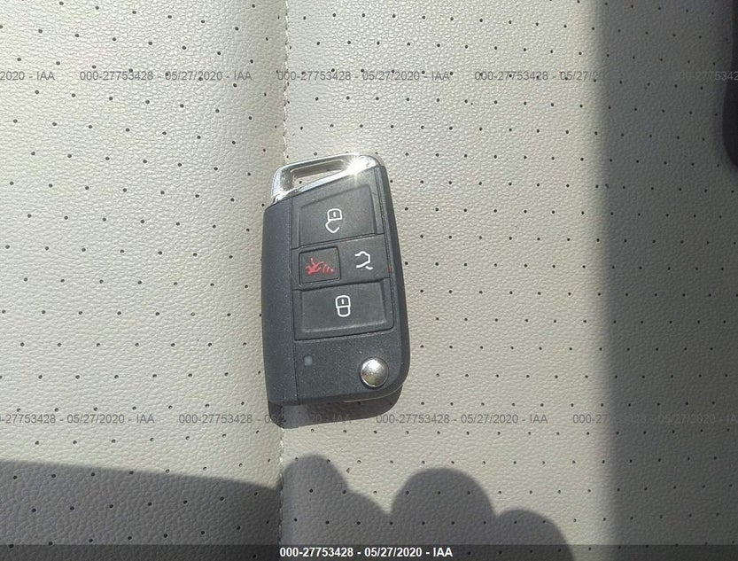 3VW117AUXHM073815