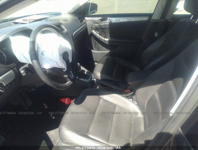 3VWD07AJ7EM445273