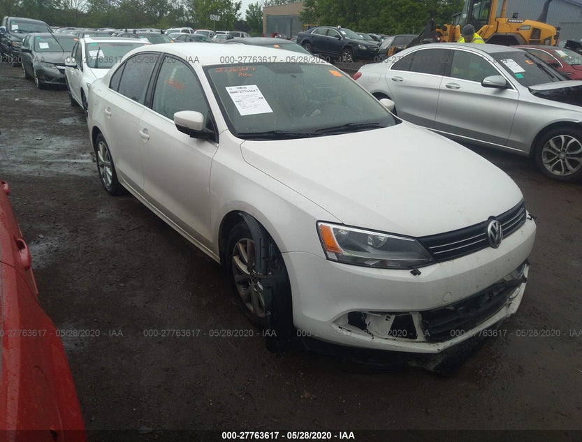 3VWD17AJ1EM352875