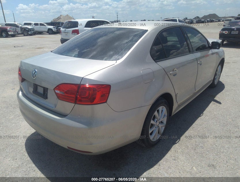 3VW2K7AJ1EM315233