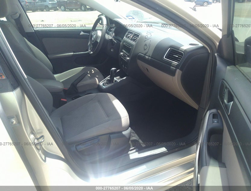 3VW2K7AJ1EM315233