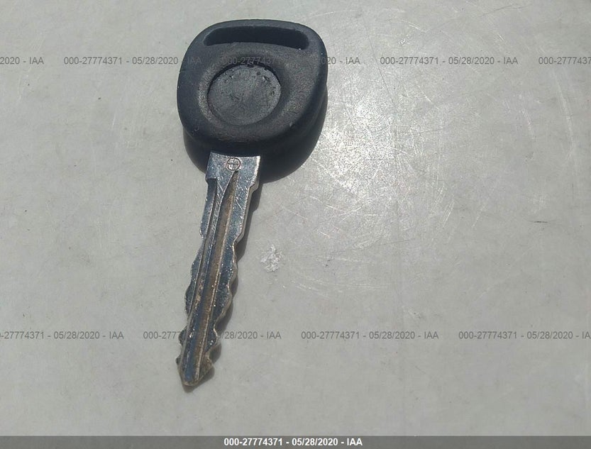 1G6DR57V180215925