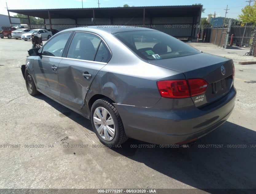 3VWDX7AJ2DM389382
