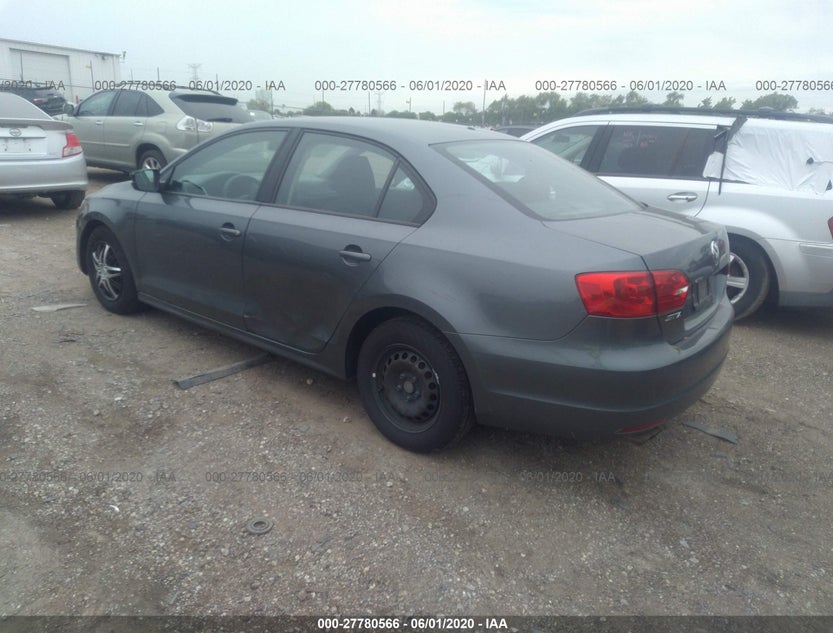3VW2K7AJ2BM338158