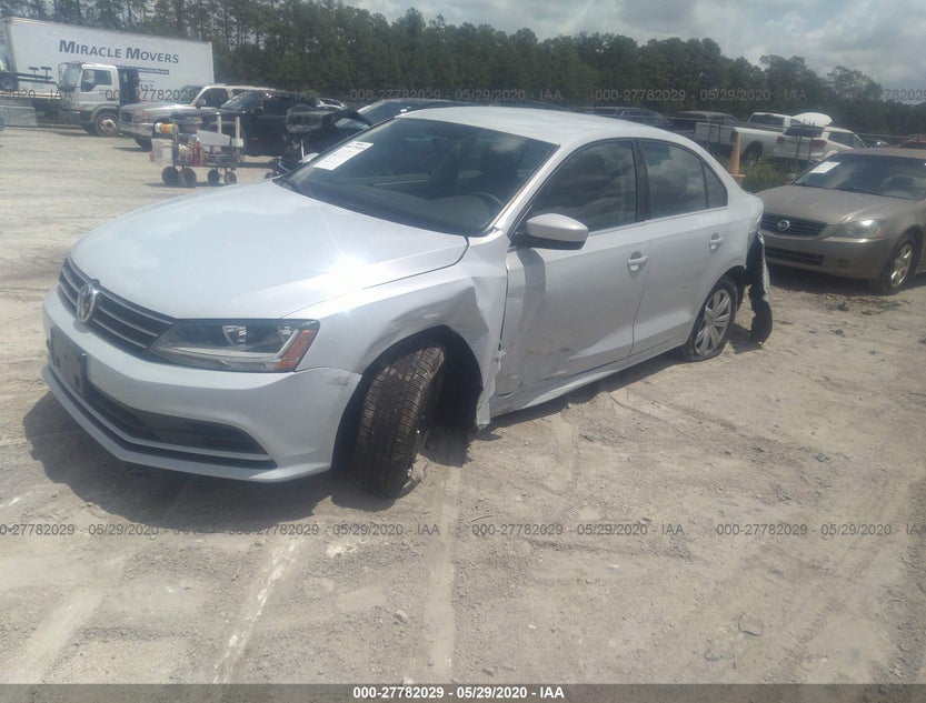 3VW2B7AJ8HM369102