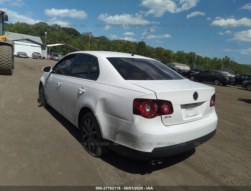 3VWRZ7AJ8AM119603