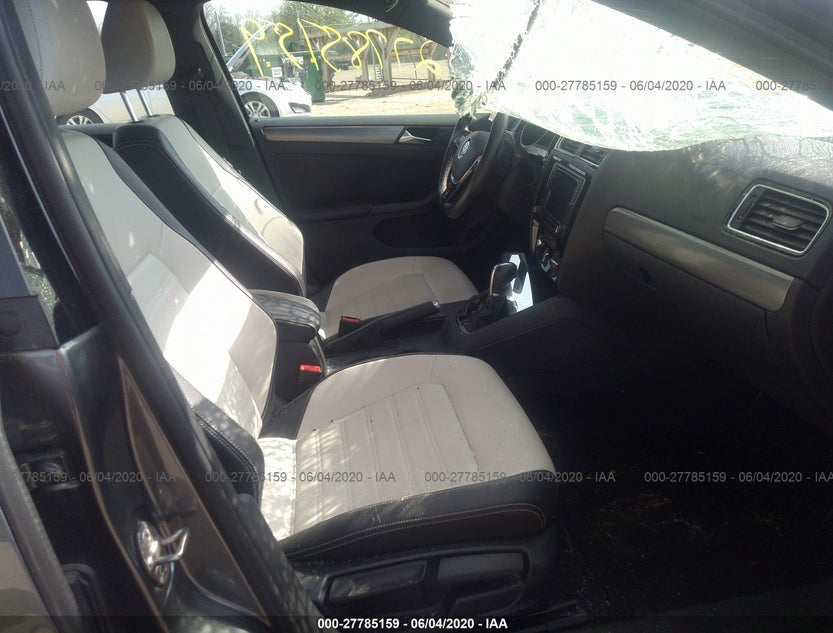3VWD17AJ1GM375687
