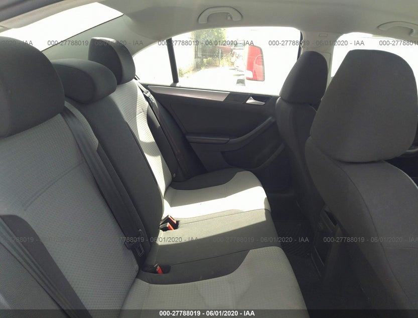 3VW2B7AJ3HM399561