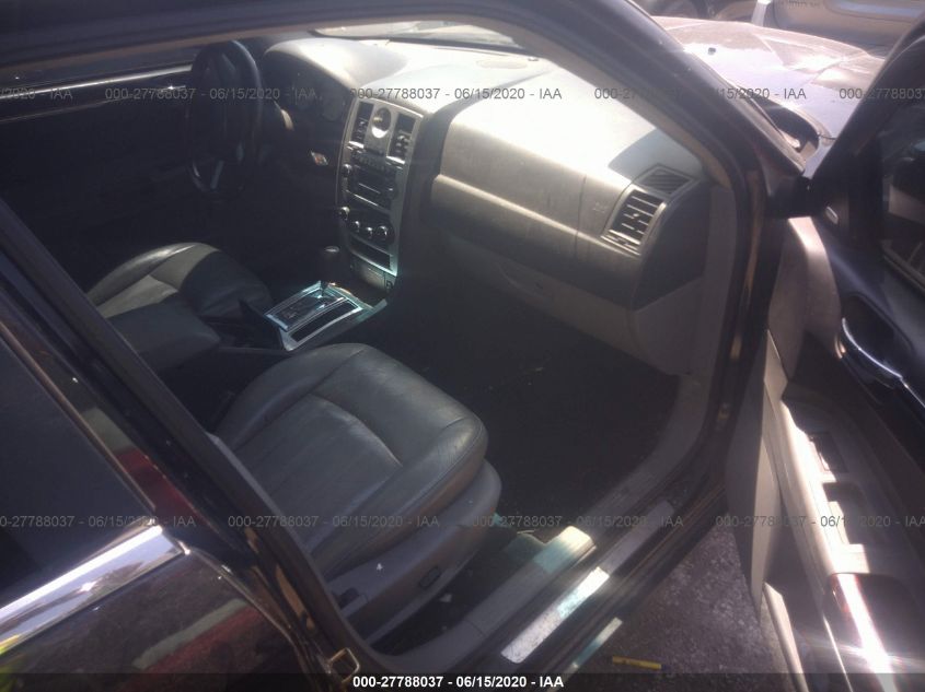2C3JA63H95H609424 2005 CHRYSLER 300C photo no. 5