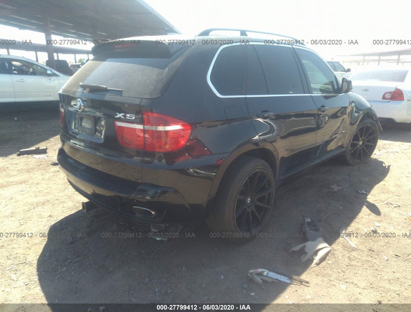 5UXFE835X8LZ36900