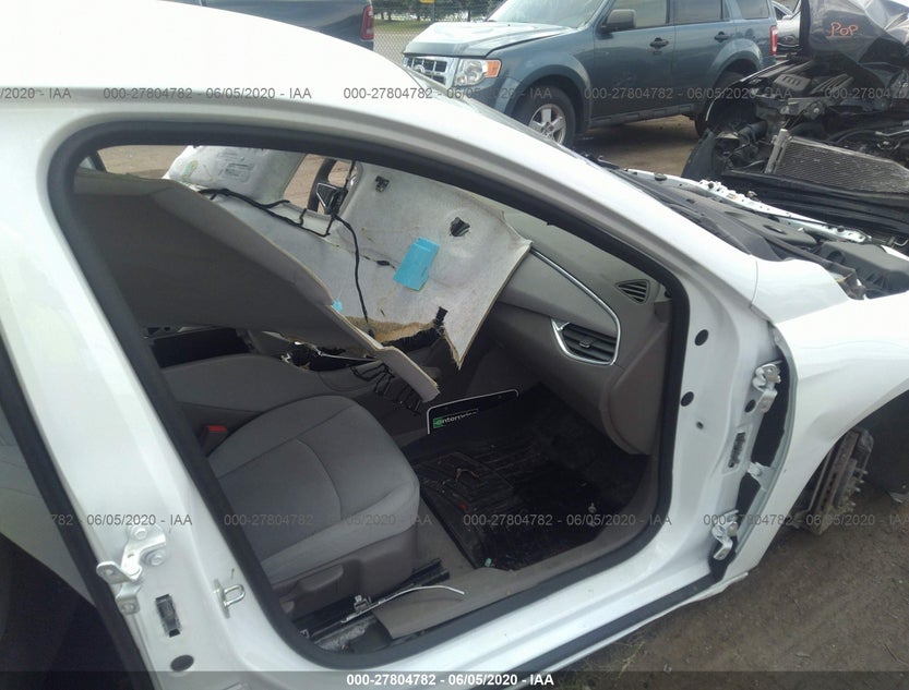 1G1ZD5STXJF147806