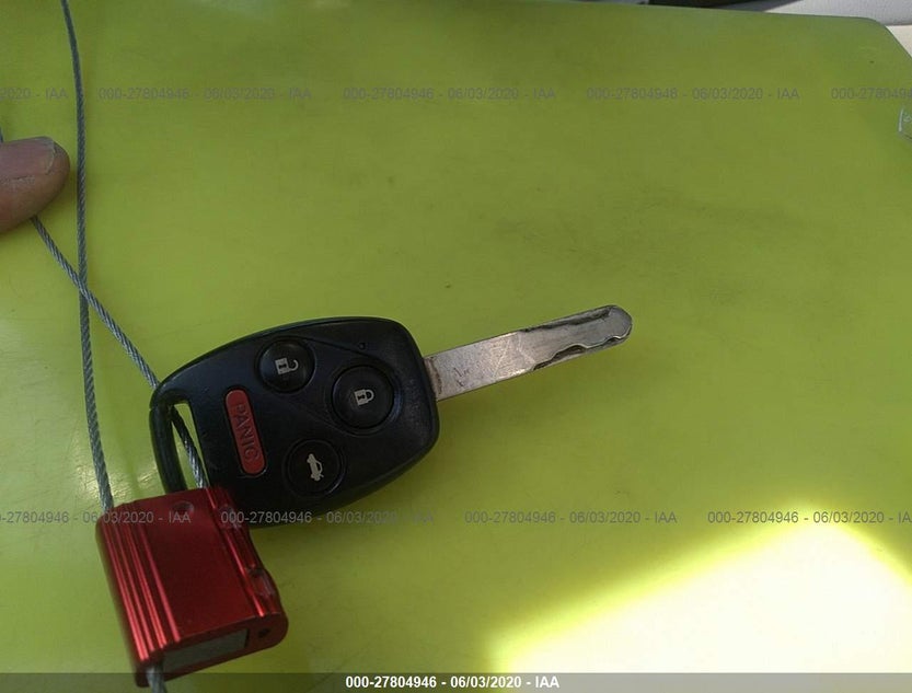 1HGCP268X8A062630