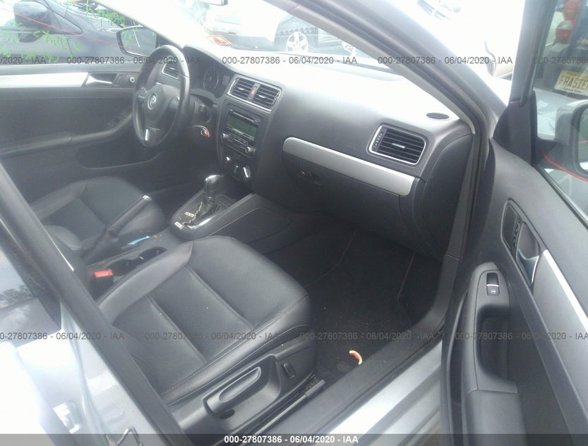 3VWDX7AJ0DM222597