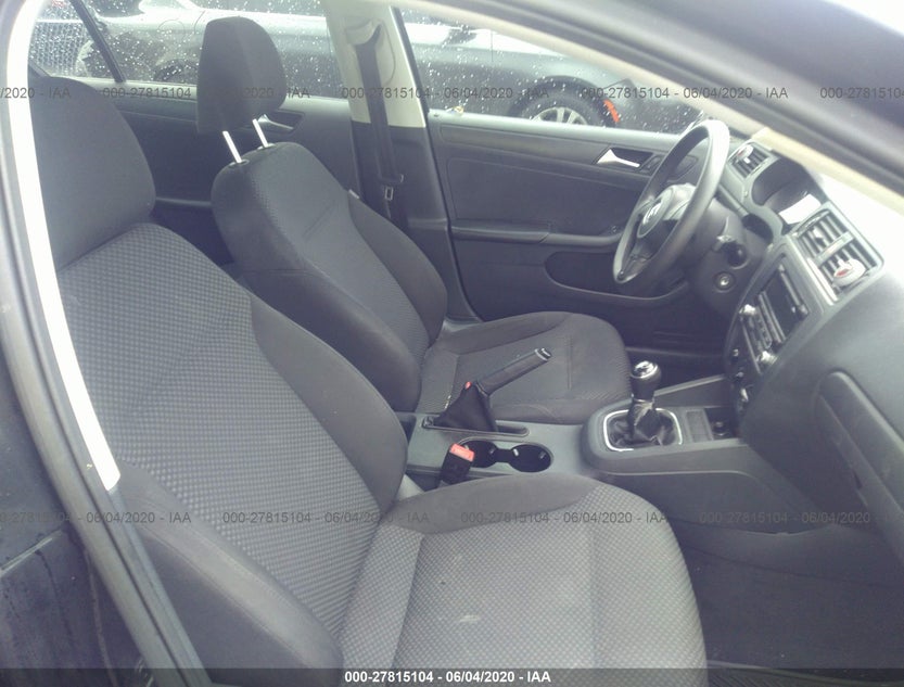 3VW1K7AJ8DM240606