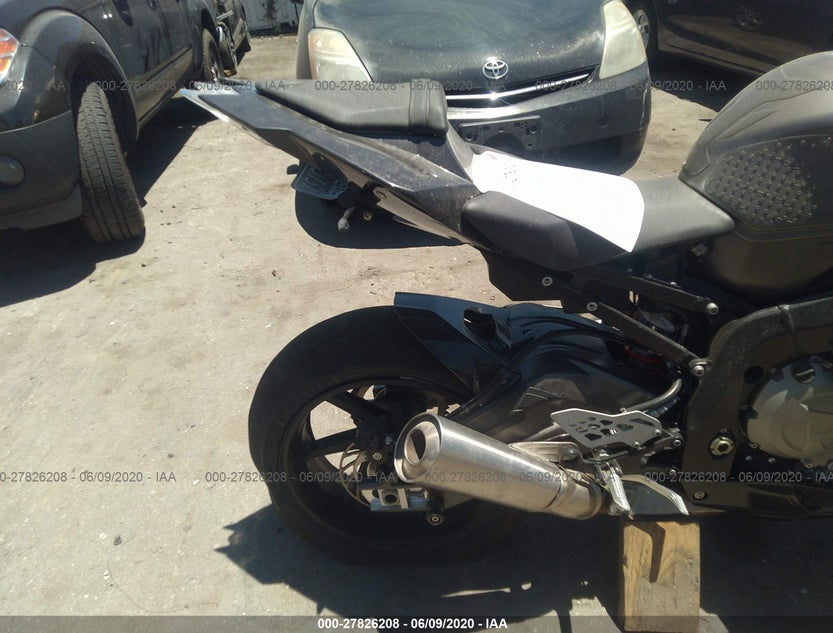 WB1051705AZV40497