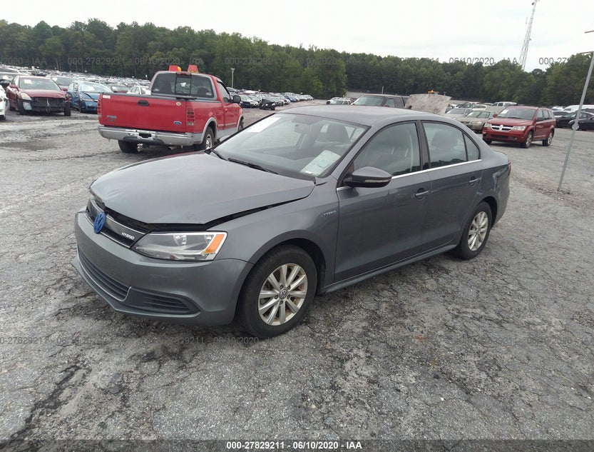 3VW637AJ5DM240503