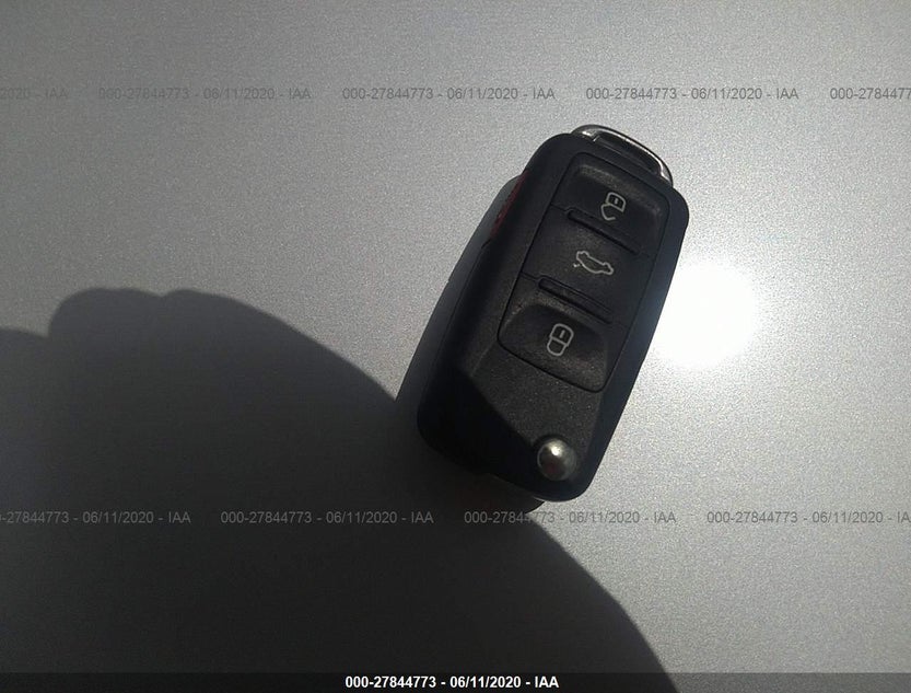 3VW637AJ9EM214522