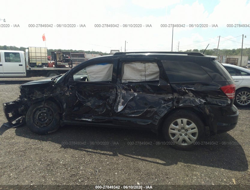 3C4PDCAB5GT151823