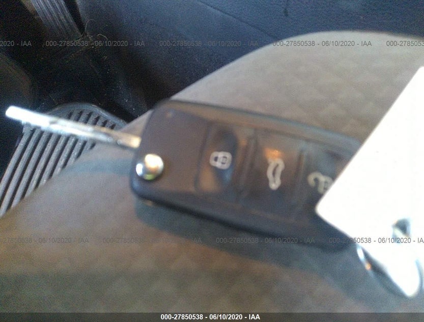 3VW2B7AJ5HM247569