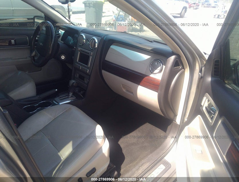 3LNHM26T98R631325