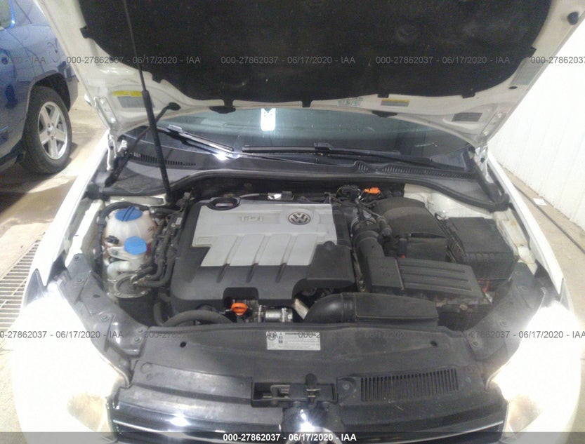 3VWPL7AJ8CM711627