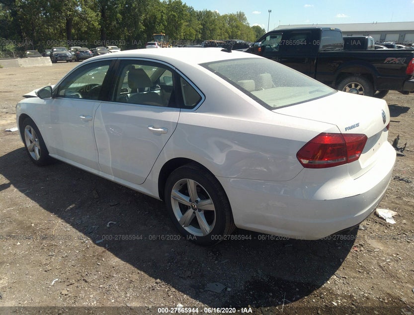 1VWBN7A37CC108272