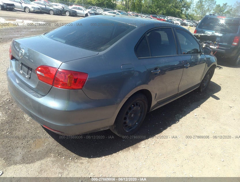 3VW2K7AJ8CM382814
