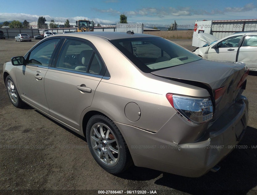 3LNHM28TX8R660247