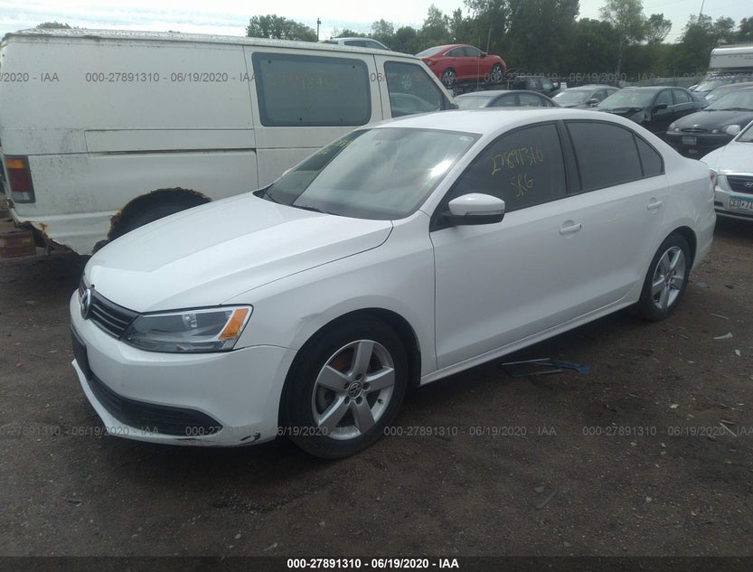 3VWDX7AJ9CM312507