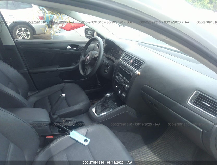 3VWDX7AJ9CM312507