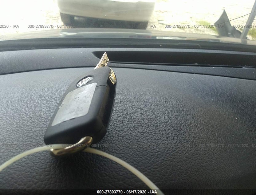 3VW2B7AJ8HM362585