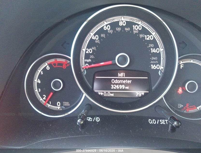 3VW517AT8HM824662