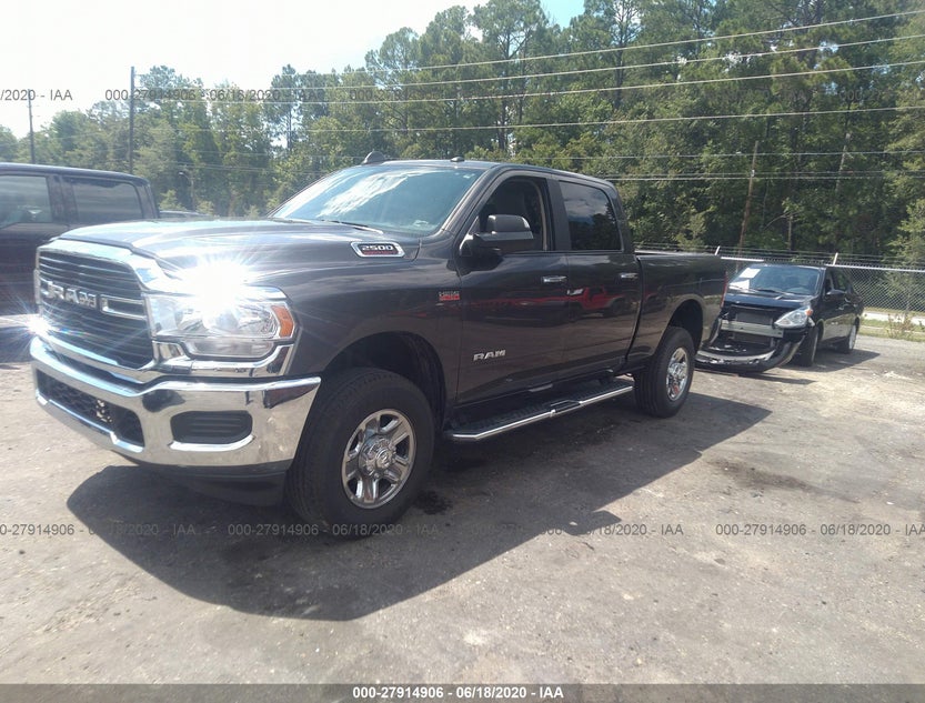 3C6UR5DJ3KG663558