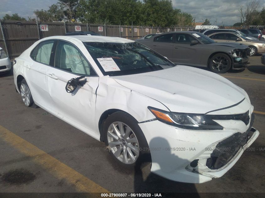 2018 Toyota Camry Le VIN: 4T1B11HK5JU055339 Lot: 40406928