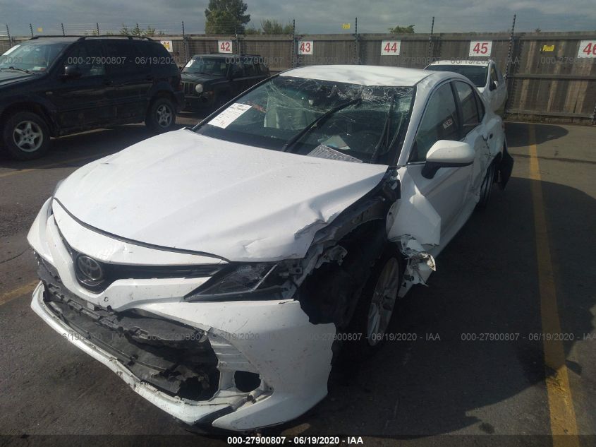 2018 Toyota Camry Le VIN: 4T1B11HK5JU055339 Lot: 40406928