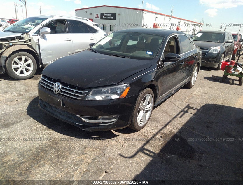 1VWCN7A38CC048703