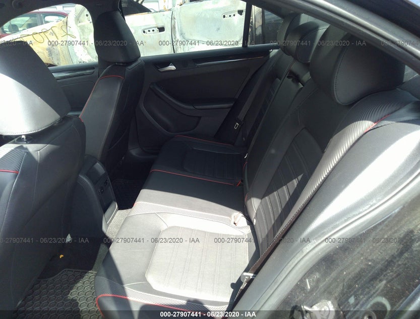 3VW4T7AJ0EM326035