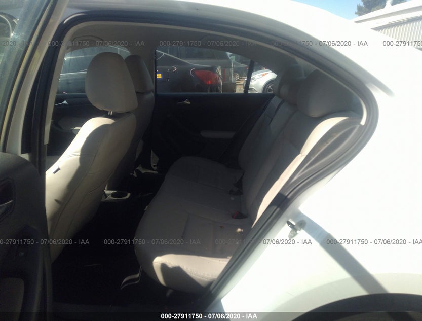 3VW2K7AJ0BM011273