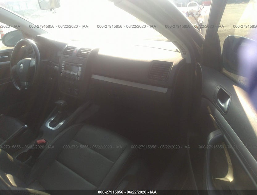 3VWRM71K28M166899