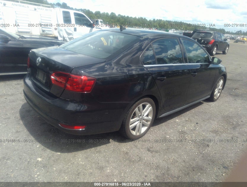 3VW4A7AJ5CM366243