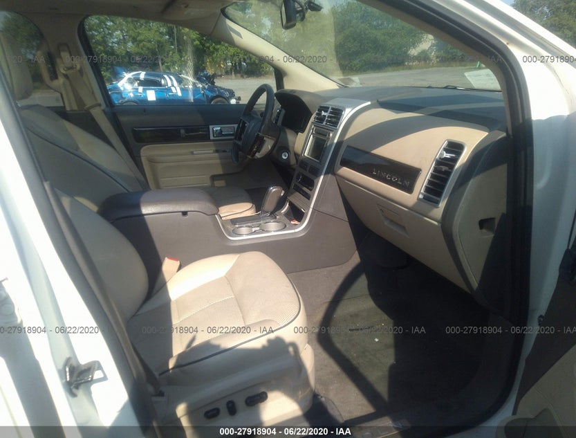 2LMDU68CX8BJ28053