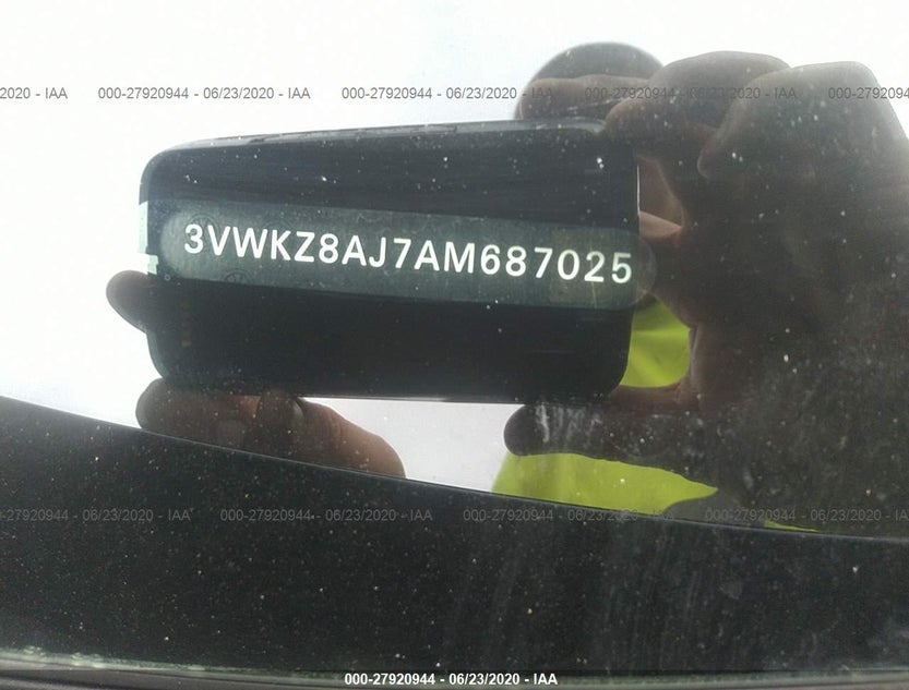 3VWKZ8AJ7AM687025