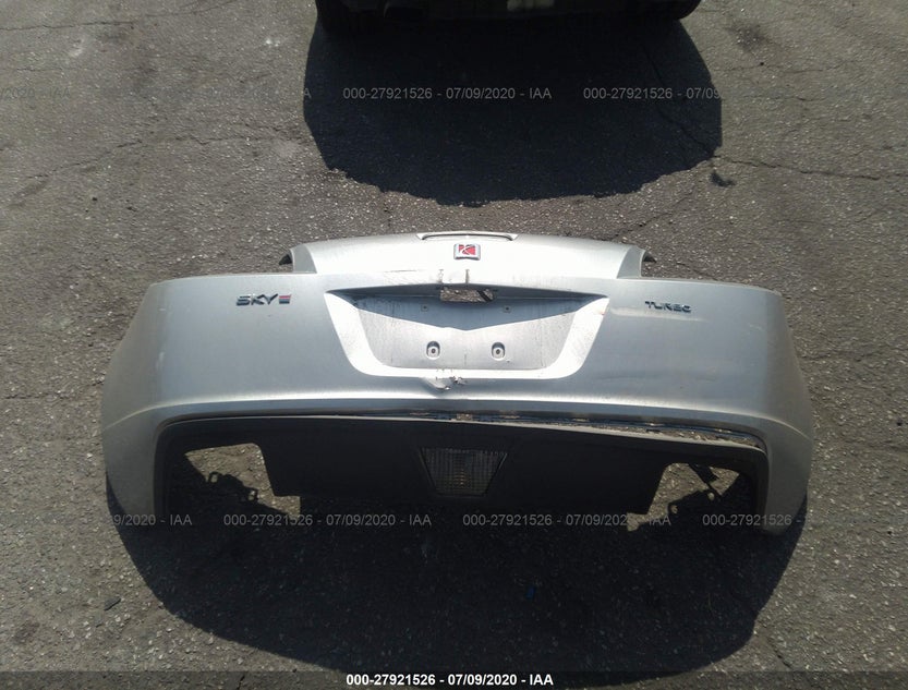 1G8MF35X18Y111994
